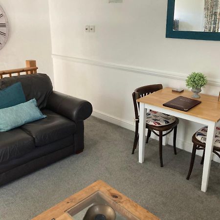 Apartamento The Granary At Bissick Old Mill Truro Exterior foto