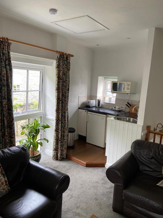 Apartamento The Granary At Bissick Old Mill Truro Exterior foto